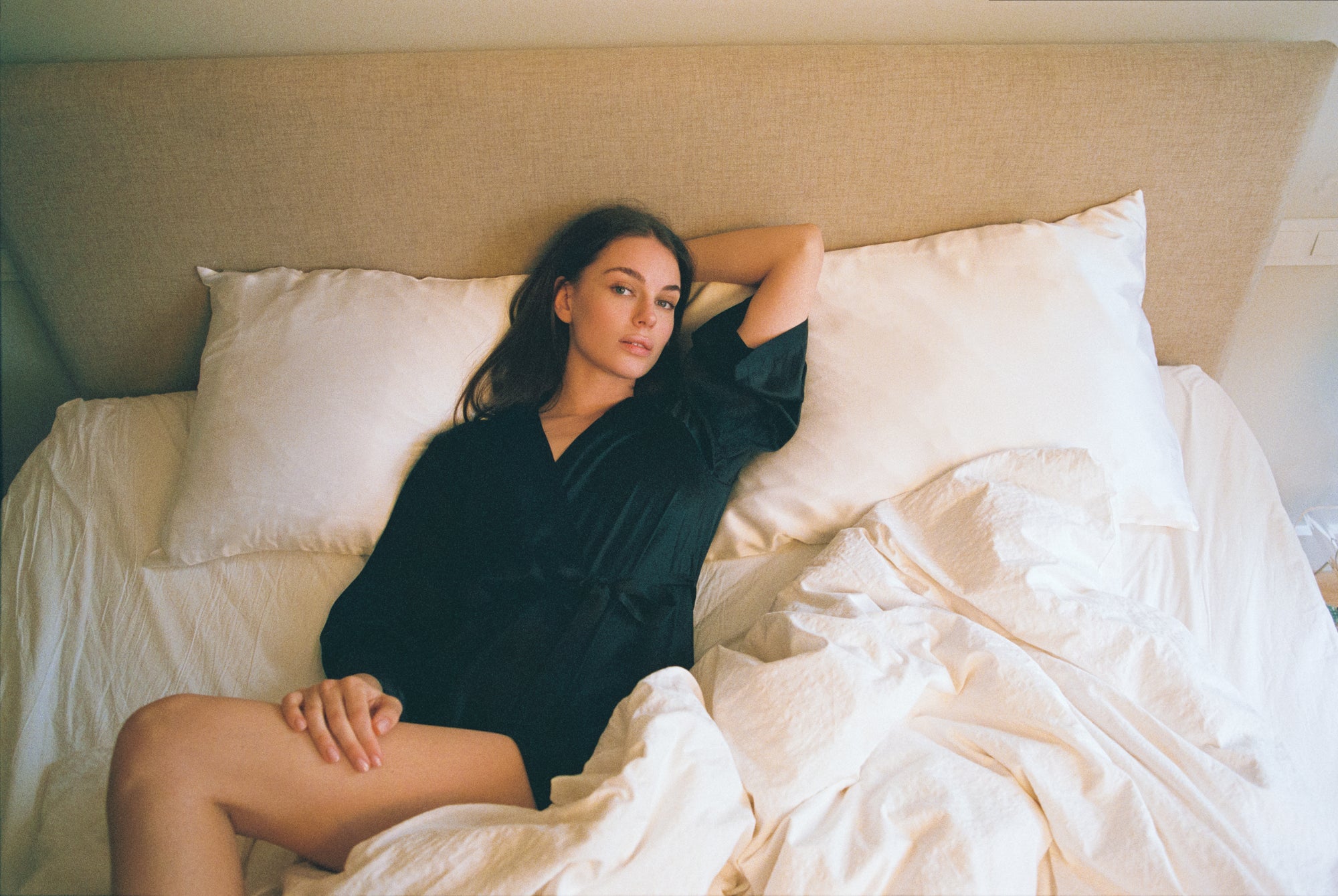 5 Reasons Why You Should Avoid Sleeping on a Cotton Pillowcase