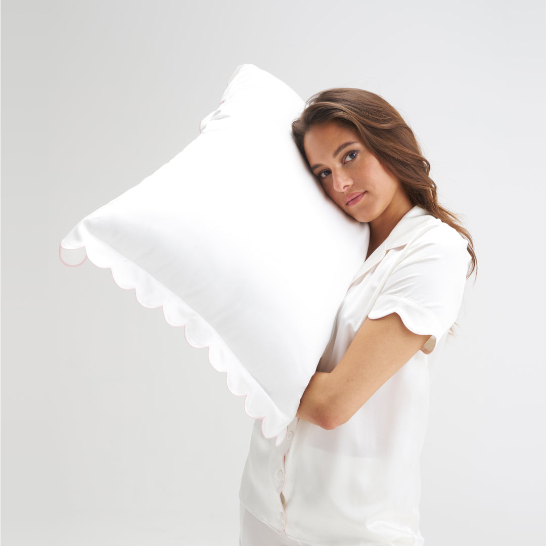Scalloped Silk Pillowcase